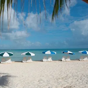 hotel-privileges-aluxes.quintano-roohotels.com/